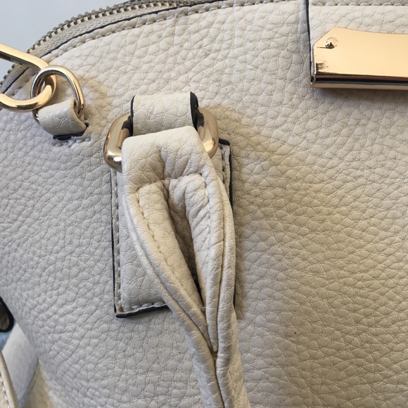Cream over the shoulder bag - Picture 4 of 5